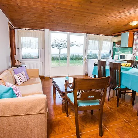 Дом отдыха Zoina's House *